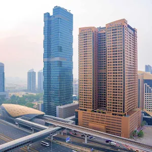 Hotel Mercure Barsha Heights And