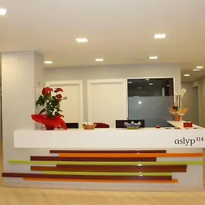 https://hostal-aslyp-114.catalonia-hotels.com