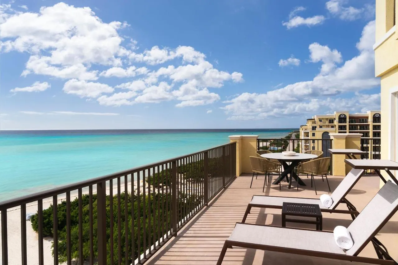 The Ritz-Carlton, Aruba Hotel Palm Beach
